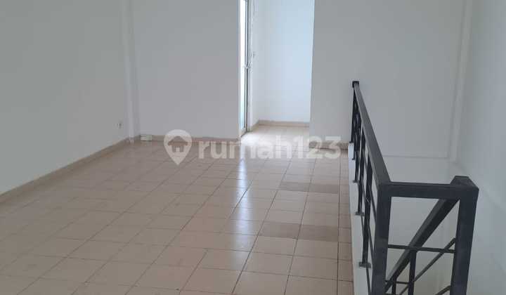 Affordable 3-Story Shop House for Rent in Alam Sutera. It 2