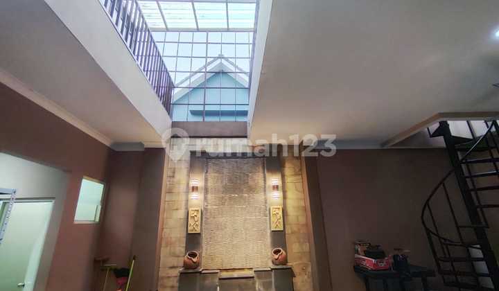 Rumah Siap Huni Di Bsd. 3 Kamar. Harga 3m An. Yoyo
