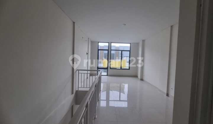 2-Story Shop House Ready for Business in BSD. For Sale.