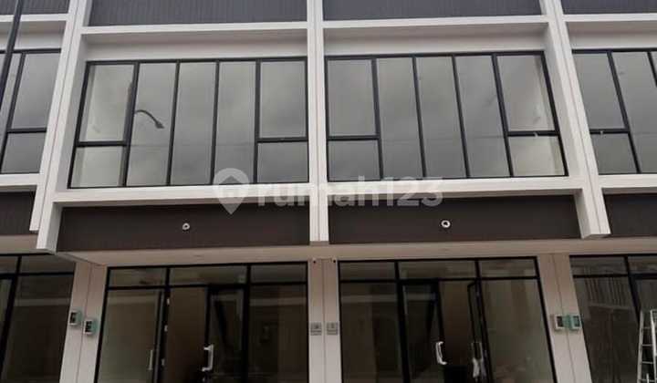 Disewakan Cepat* 2 Ruko Baru 2 Lantai Siap Utk Segala Usaha bisa Sewa Satuan/Gandeng di Ruko Sorento Gading Serpong Tangerang