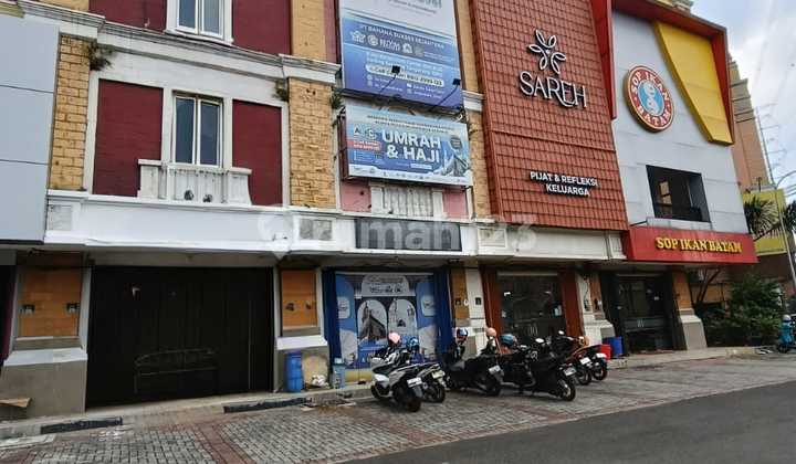 Disewakan Cepat Ruko 3 Lantai Siap Utk Segala Usaha Menghadap Jalan Raya Di Ruko Paramount Center Disewakan Cepat Ruko 3 Lantai Siap Utk Segala Usaha Menghadap Jalan Raya Di Ruko Paramount Center