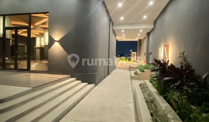 Dijual / Disewakanapartment Collins Siap Huni Furnished Tinggal Bawa Koper Di Boulevard Serpong Lokasi Sangat Strategis Di Sebrang Jalan Tol Jakarta-tangerang  2