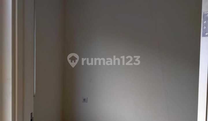 Selling Cheap 2 Units of 2-Story Ready-to-Live Houses Front and Back (Selling Individually) near UMN in Favorite Tesla Cluster - Gading Serpong Tangerang. 2