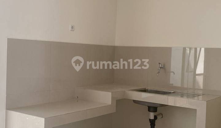 Ready-to-Occupy 2-Story House in Catriona Cluster, Cassia Type (Suvarna Sutera by Alam Sutera Group) Price Negotiable Until Deal... 2