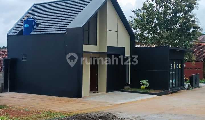 Ready-to-use translation:

Luxury Affordable Cluster Home in Banyumanik Gedawang 2