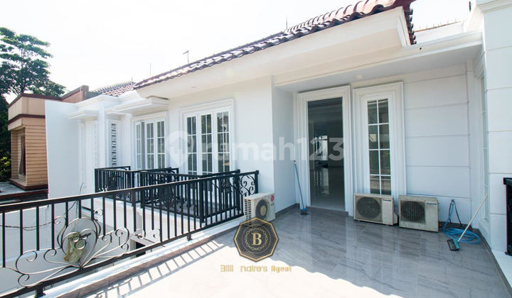 4-Bedroom 2-Story House in Pondok Indah, South Jakarta 4-Bedroom 2-Story House in Pondok Indah, South Jakarta
