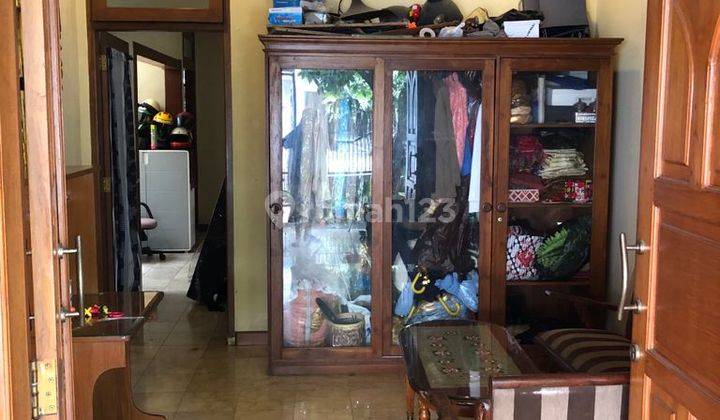 Rumah 2 Lantai 4 Kamar di Rempoa, Ciputat, Tangerang Selatan 2