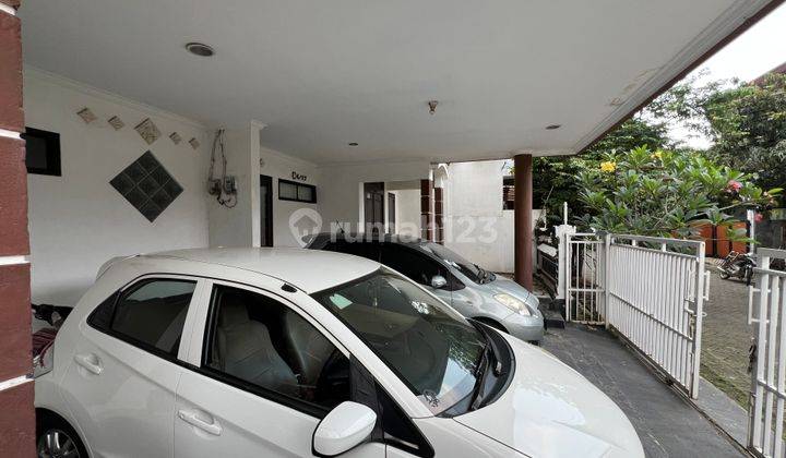 garasi/carport rumah 2 lantai siap huni