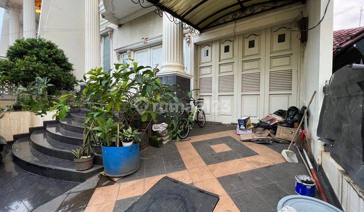 Rumah American Klasik Mewah 2 Lantai Siap Huni Jalan Boulevard 2