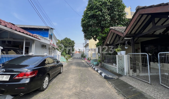 Rumah Luas di Villa Taman Kartini Bekasi SHM Siap Huni Lokasi Strategis 2