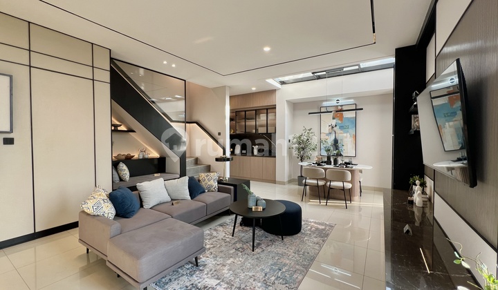 Chelia Residence Summarecon Crown Gading, Lake View, 3 Floors, Starting From 983 Million 2