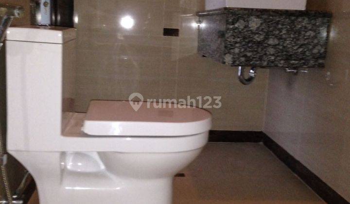 FOR SALE RUMAH INDENT 3 UNIT NON FURNISHED BERLOKASI DEKAT RENON 9