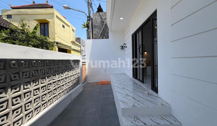 Turun Harga ! Rumah Baru 2 Lantai Berlokasi Dekat Tol Benoa