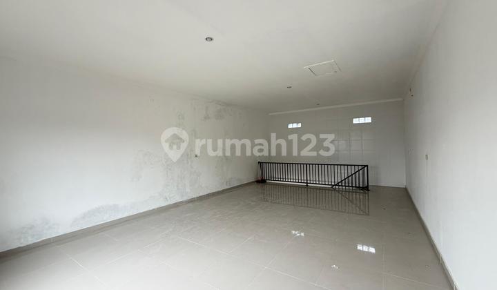 New Shop House Strategic Location Near Renon and University 2