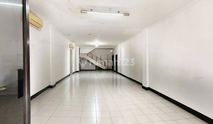 For Rent Ruko Luas 3 Lantai Berlokasi di By Pass Kuta 2