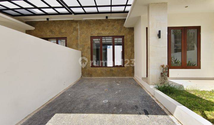 For Sale Rumah Baru Hook Siap Huni Berlokasi di Cluster Nusa Dua 2