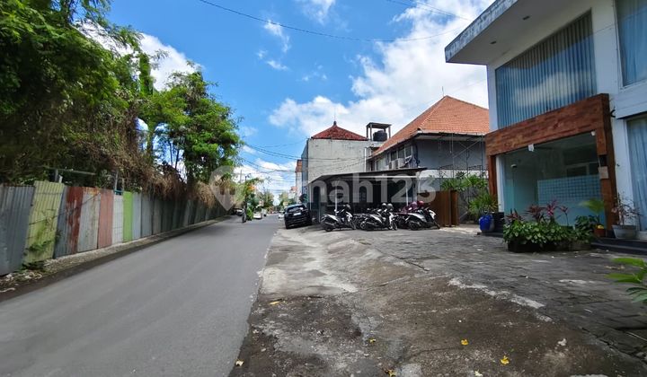 Affordable 2-Story Shop House Flood-Free Located in Dewi Sri Kuta 1