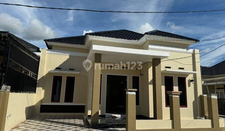 Rumah Siap Huni Posisi Hook Lokasi Dalam Komplek Perumahan 1