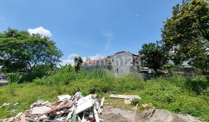 Ready-to-Build Land with Hook in the Heart of the City, Sayap Buah Batu Area. Ready-to-Build Land with Hook in the Heart of the City, Sayap Buah Batu Area.