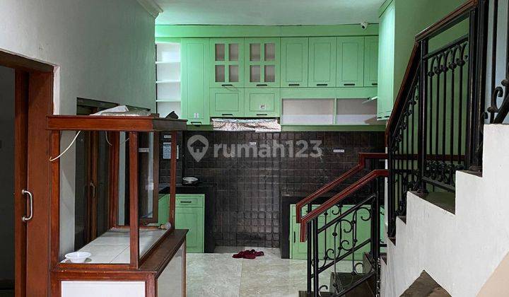 Rumah Strategis Tengah Kota di Sayap Bkr 2