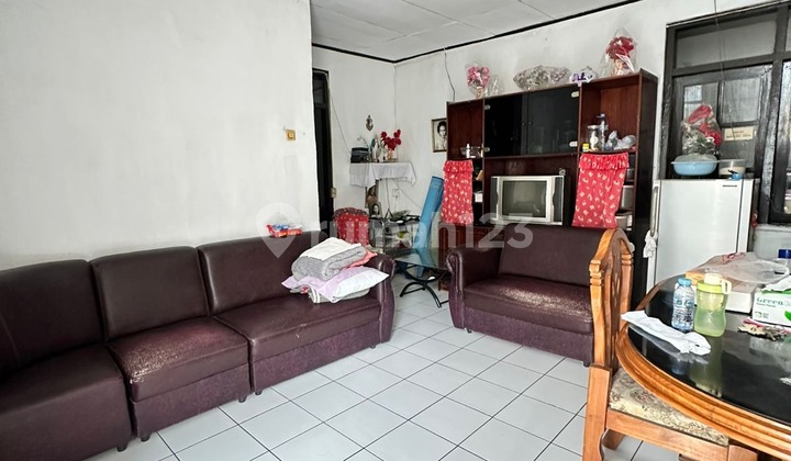 Rumah Strategis Dekat ke Mainroad di Taman Cibaduyut Indah 1