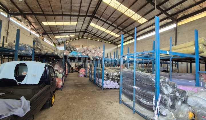 Gudang Mandiri di Area Nanjung Akses Kontainer 40 Feet