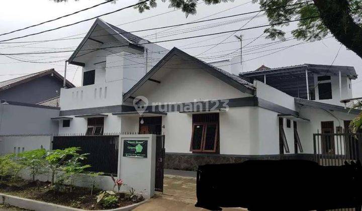Rumah Siap Huni Strategis di Cipaganti, Bandung Semi Furnished 1