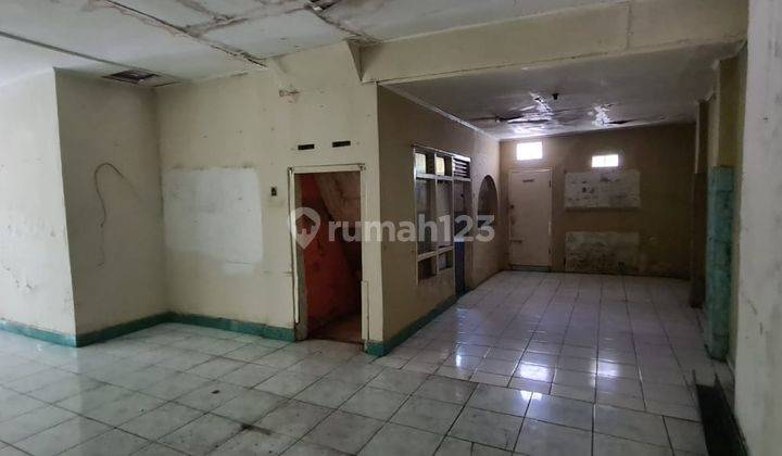 Rumah Strategis Hitung Tanah di Sayap Ciateul, Bandung 3