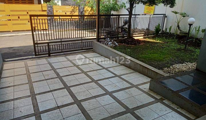 Rumah Minimalis Strategis Tengah Kota di Sayap Buah Batu, Bandung 2