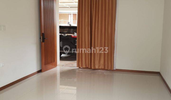 Rumah 2 Lantai Unfurnished di Awiligar, Bandung 1