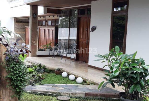 Rumah Bagus 2 Lantai di Setrasari, Bandung Utara 1