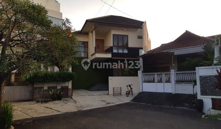 Rumah Asri Culdesac 2 Lantai di Komplek Istana Regency 2 1