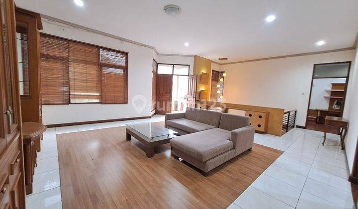 Rumah 2 Lantai Siap Huni Furnished di Setra Duta, Bandung Utara 1