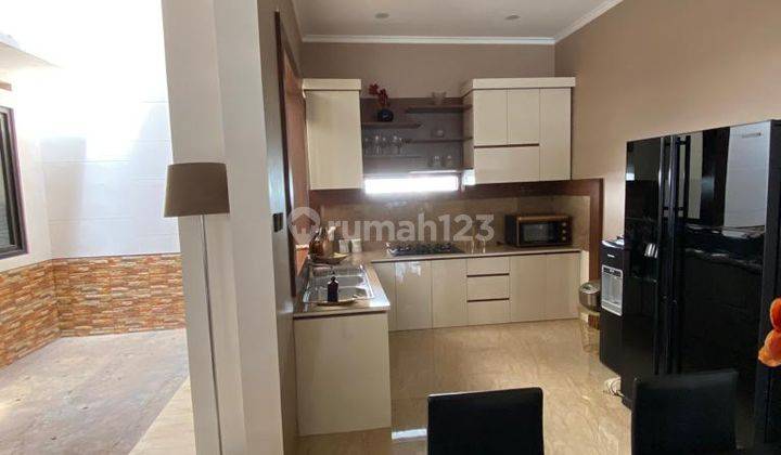 Rumah Cantik Best View Semi Furnished di Pasir Impun 2