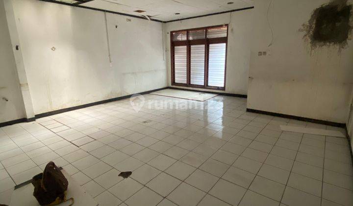 Ruang Usaha 2 Lantai Strategis di Dekat Dago 2