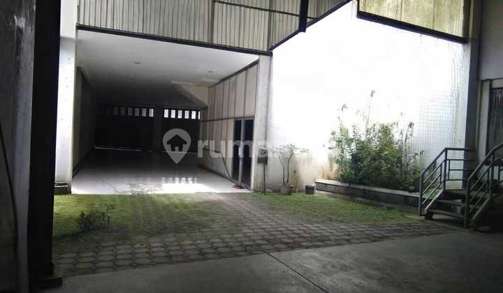 Ruko, Kantor & Gudang 3 Lantai di Daerah Kopo Ruko, Kantor & Gudang 3 Lantai di Daerah Kopo