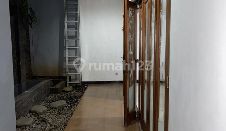 2-Story House in Setiabudi Regency Unfurnished 2