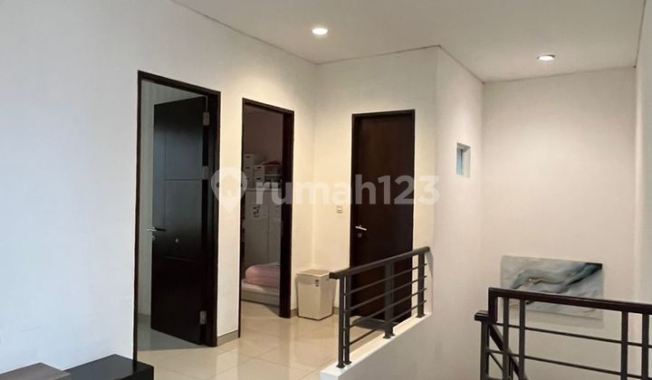 Dijual Cepat! Rumah di Setramurni 2 Lantai Semi Furnished 2