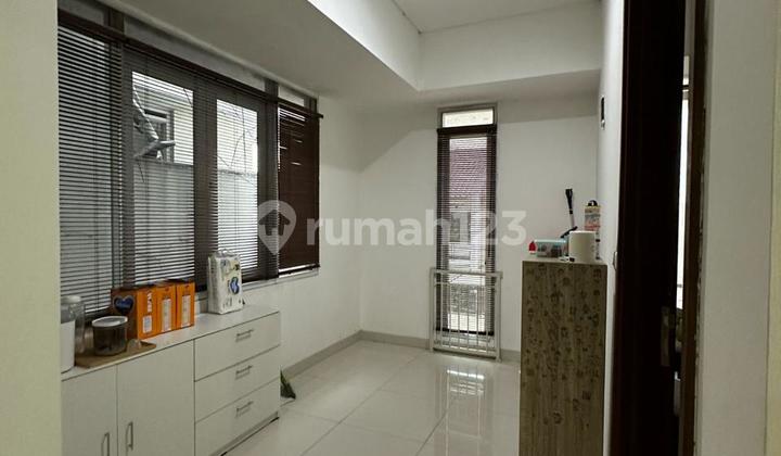 Nice 2-Story House in Pasirluyu Area 2