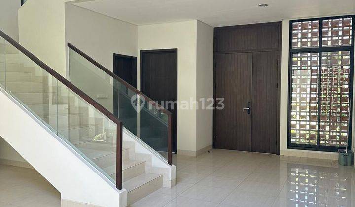 Rumah Minimalis Modern Siap Huni di Summarecon Cluster Emily 2