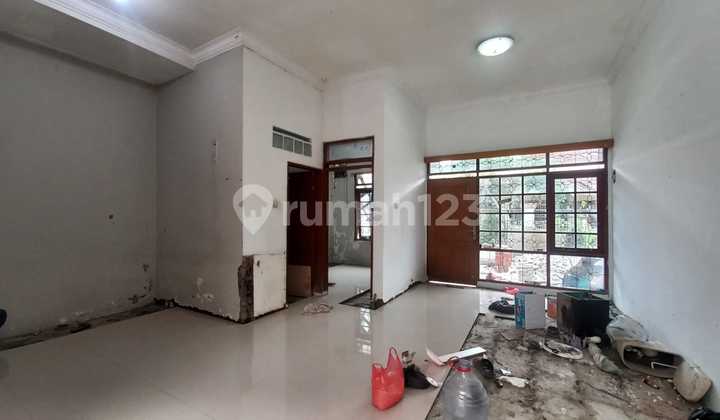 Rumah di TKI Taman Kopo Indah 2 2