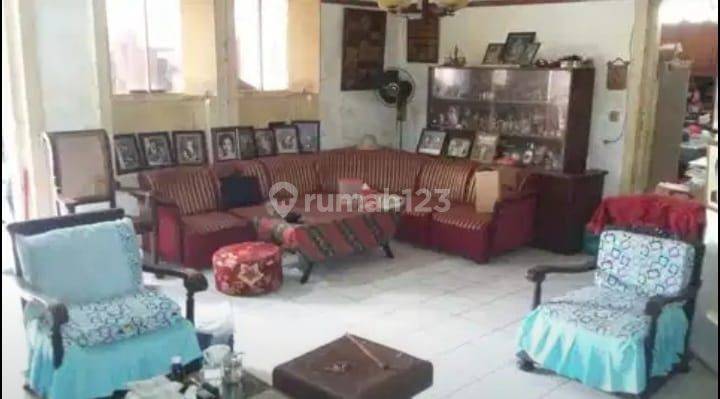 Rumah Asri di Dago Sangat Strategis Cocok Untuk Usaha 1