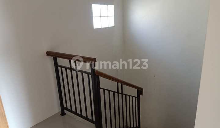 Rumah Minimalis 2 Lantai Dalam Cluster di Sariwangi 2