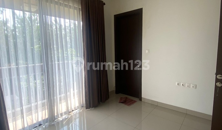 Rumah Bagus 2 Lantai di Summarecon Furnished