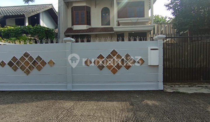 Dijual Murah! Rumah di Sayap Pasteur, Gunung Batu