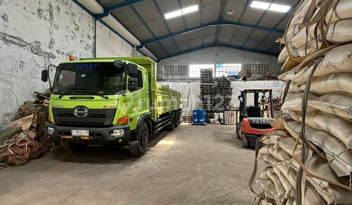 Warehouse and Office in Tki Taman Kopo Indah with Container Access