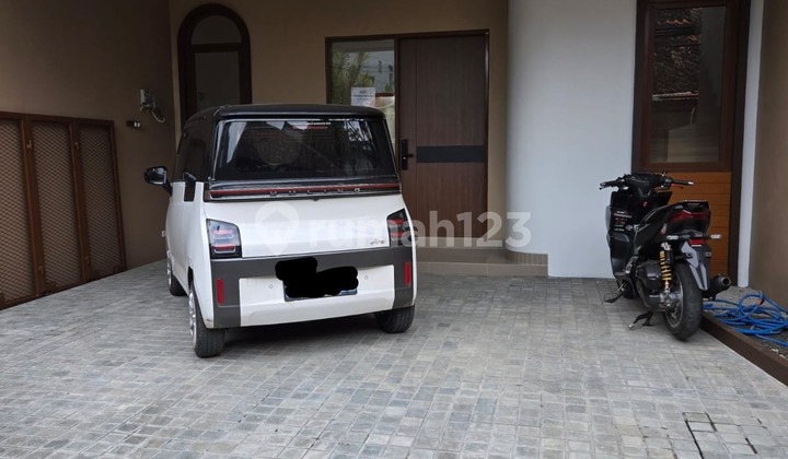 Rumah 2 Lantai di Sayap Pajajaran, Bandung