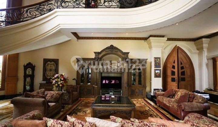 Rumah Lux Megah di Ciumbuleuit Furnished