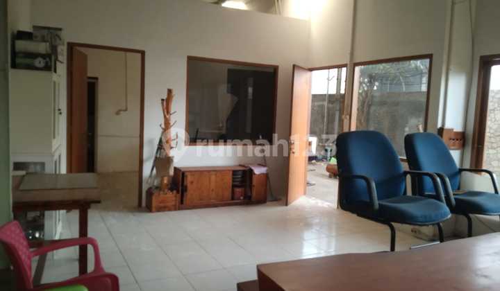 Rumah di Sayap Gardujati Cocok Untuk Tinggal dan Kantor