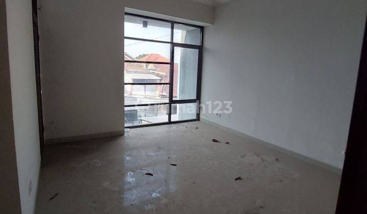 Rumah Baru 2 Lantai di Daerah Kembar, Moch. Toha 1